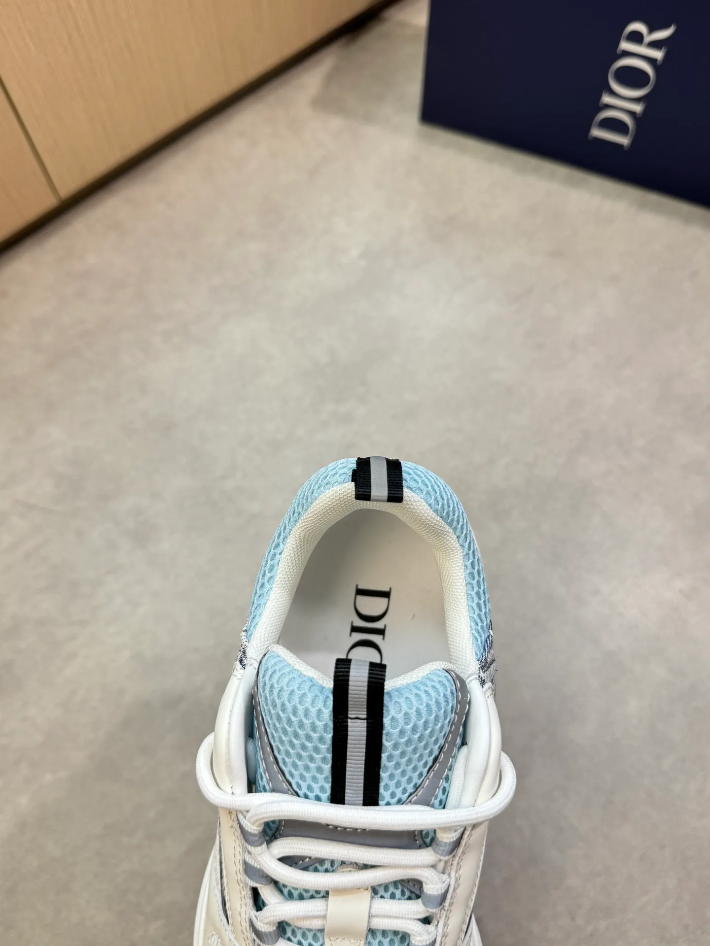 Factory price: 460💰[Dior] Dior - high-end quality original order 🔍🔍🔍 casual sports shoes - upper: 🔝 stone pattern calfskin, high silk mesh canvas, brand totem cloth, tongue and heel; reflective brand webbing - lining: brand canvas - original: ultra-light T men's shoes 💰U foam rubber; two-color molded outsole -Ultra-high quality control·Fine workmanship: highlighted (high-end·nobility·grade) -Size: 39-44 (38, 45, 46, 47, can be customized)·D9285